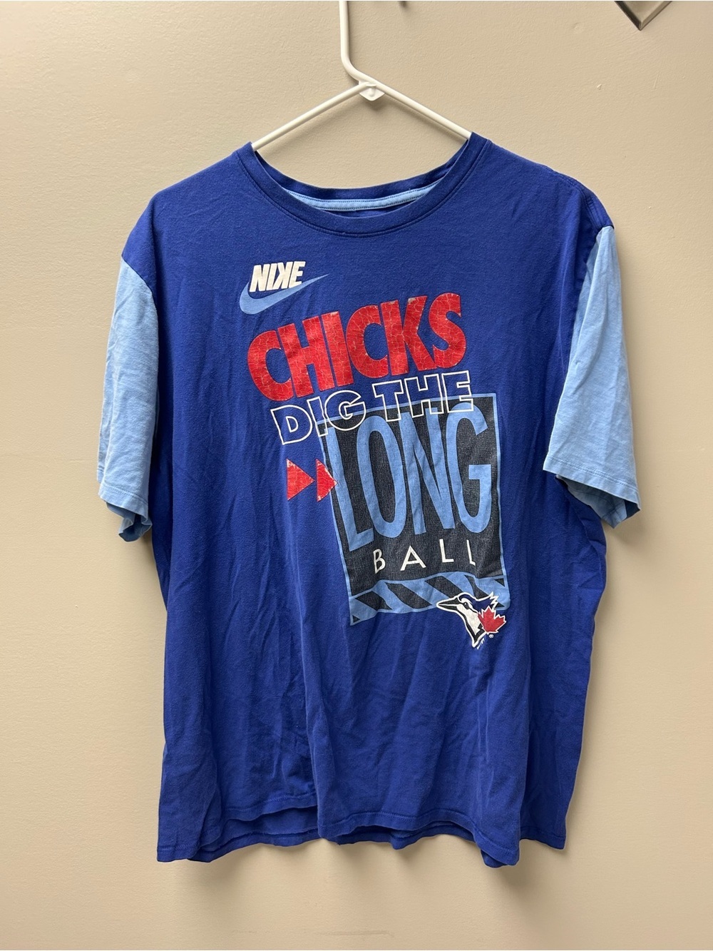 Nike Women’s Blue Jays Graphic Blue T-Shirt